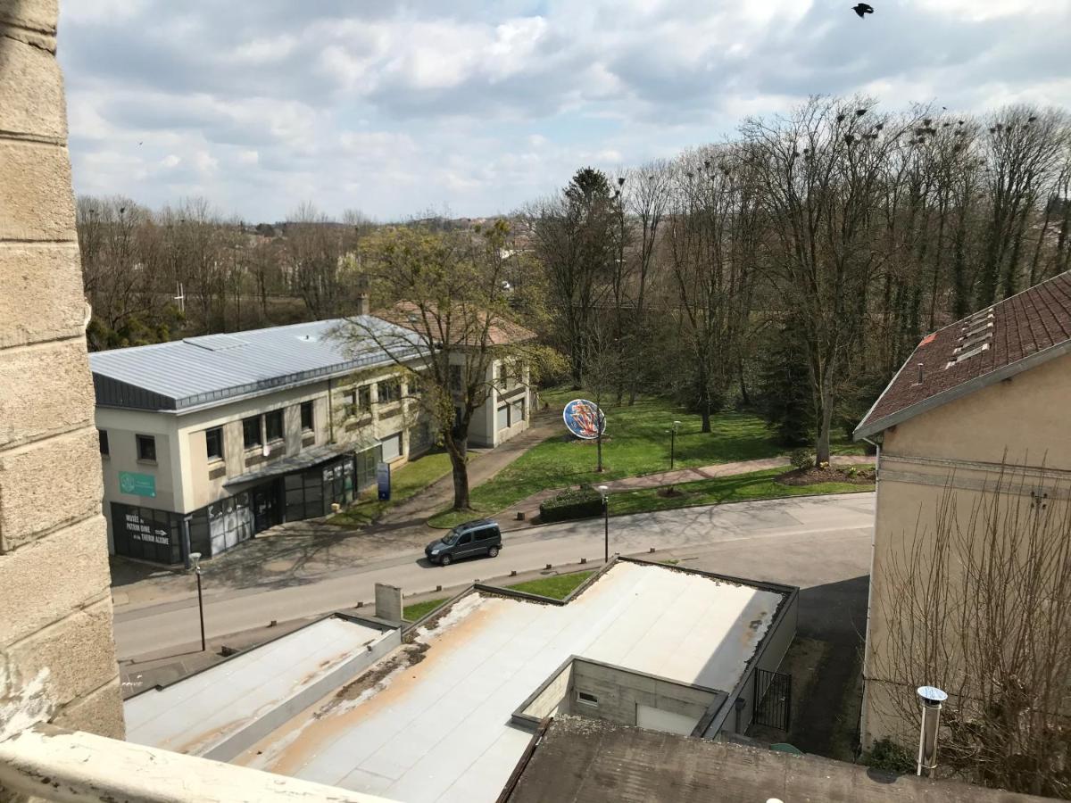 Studio Meuble Et Lumineux 20M2 Lejlighed Vittel Eksteriør billede