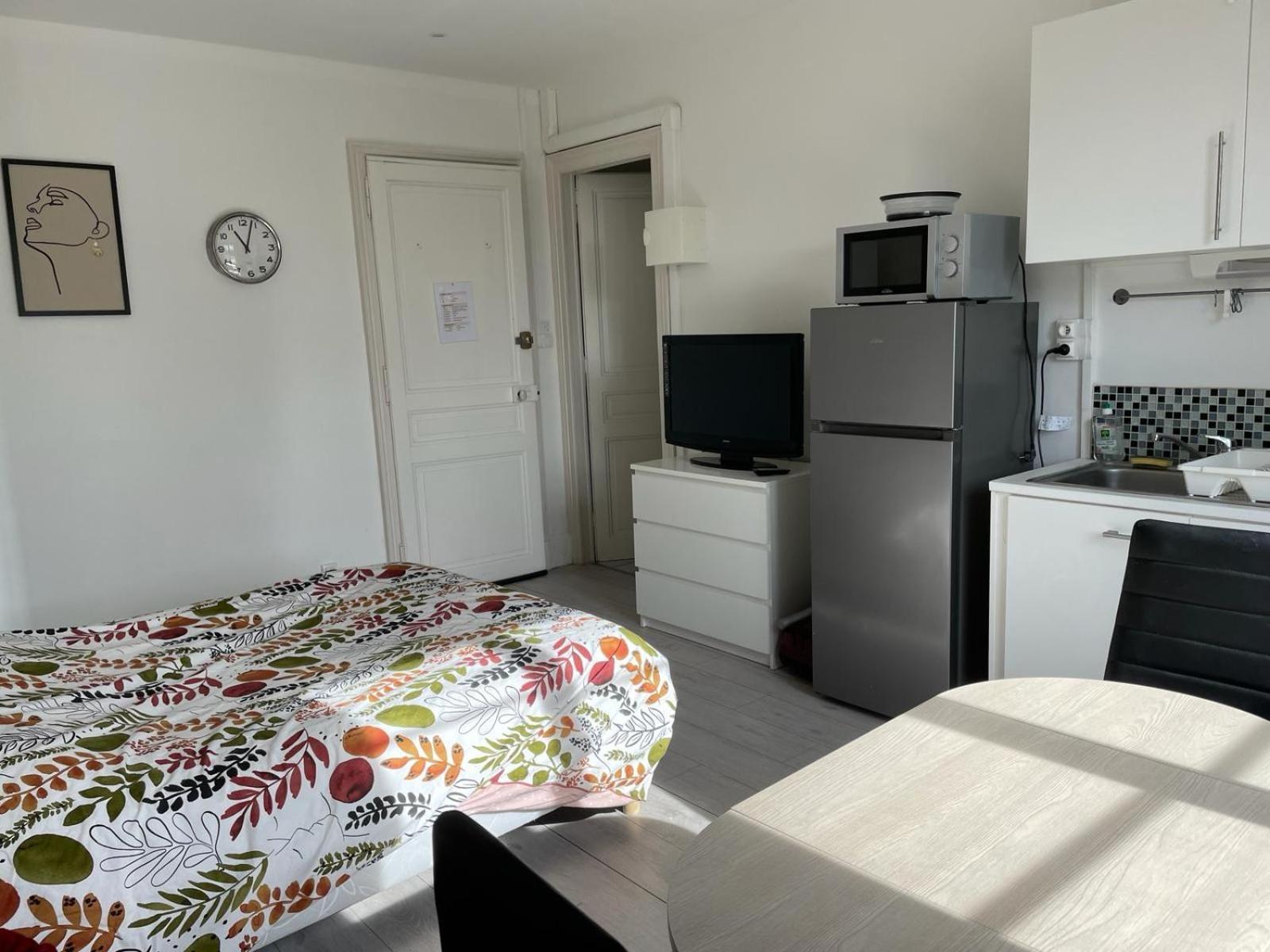 Studio Meuble Et Lumineux 20M2 Lejlighed Vittel Eksteriør billede